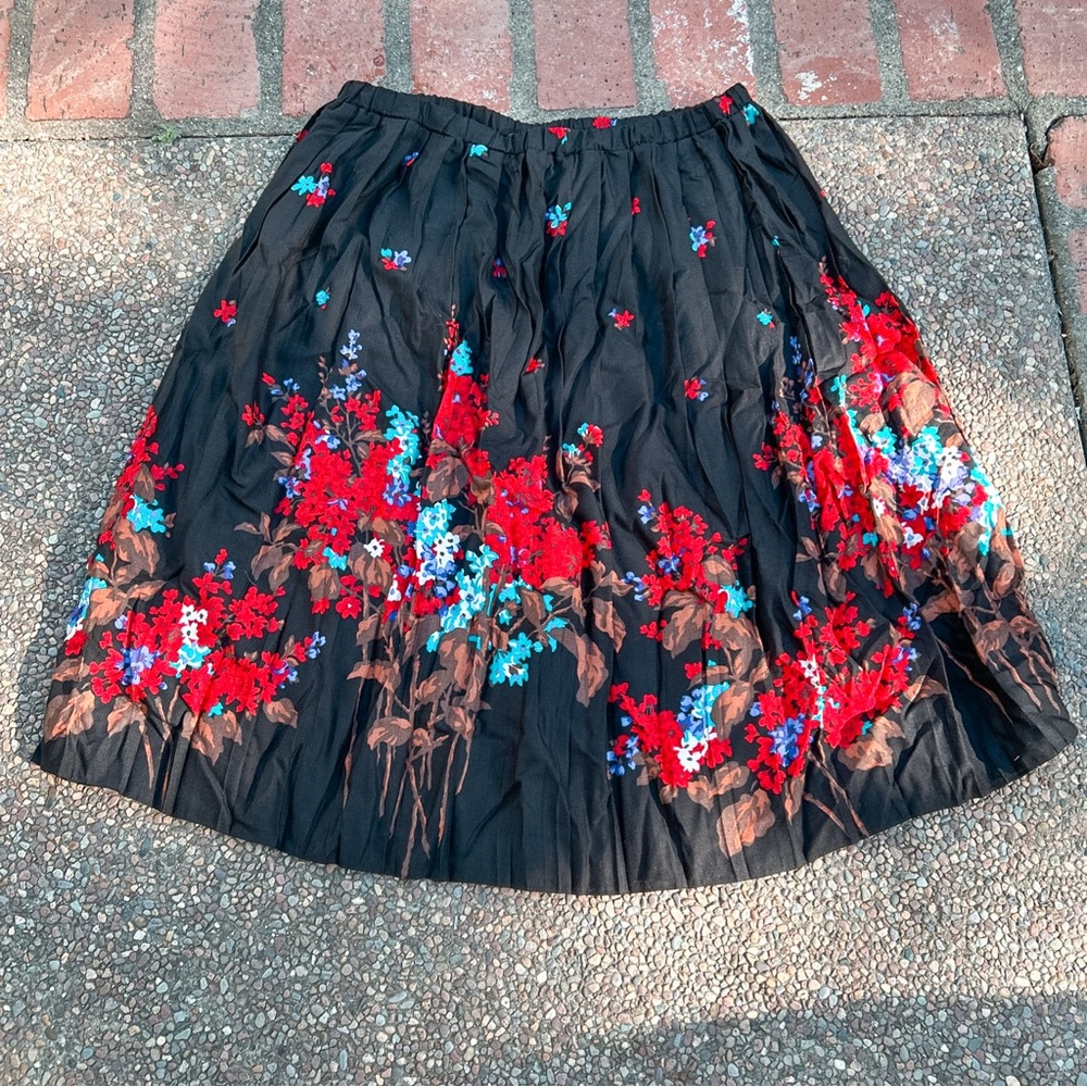 Vintage Black Floral Pleated Midi Skirt Plus Size 18 XL-XXL Cherry